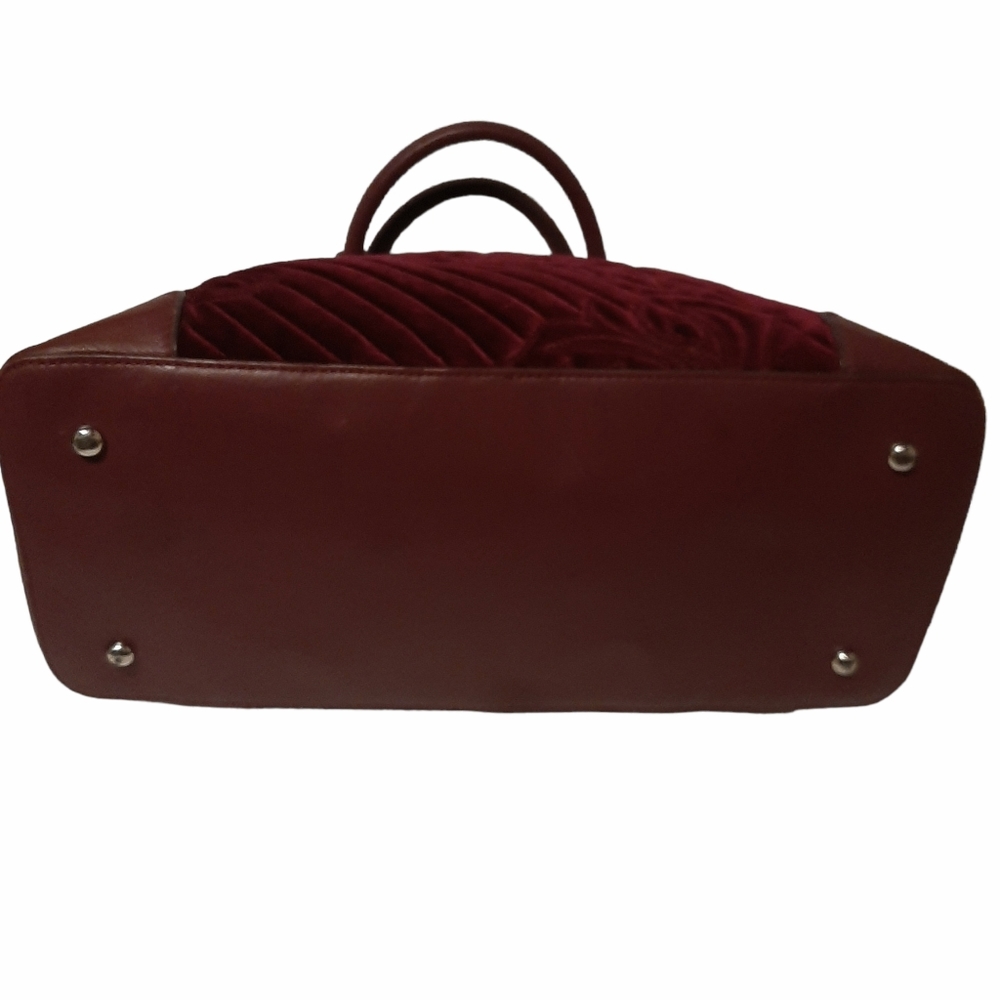 VERSACE Vanitas Athena Quilted Velvet Satchel - Picture 8 of 12